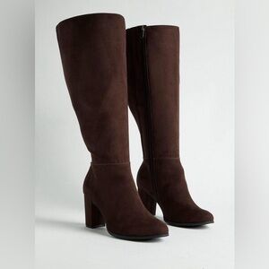 Almond Toe Heel Knee Boot - Extra Wide Calf 6.5WW
